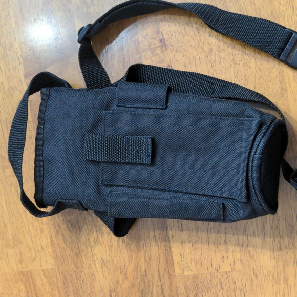 ⭐ 3/$12⭐ Toronto Maple Leafs Water Bottle Bag - Picture 3 of 5